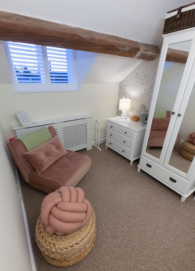 Moreton Cottage Bagian luar foto