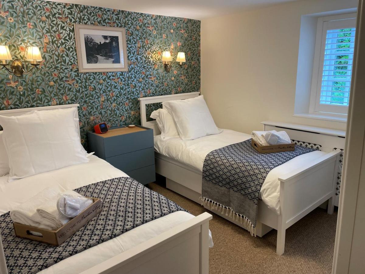 Moreton Cottage Bagian luar foto