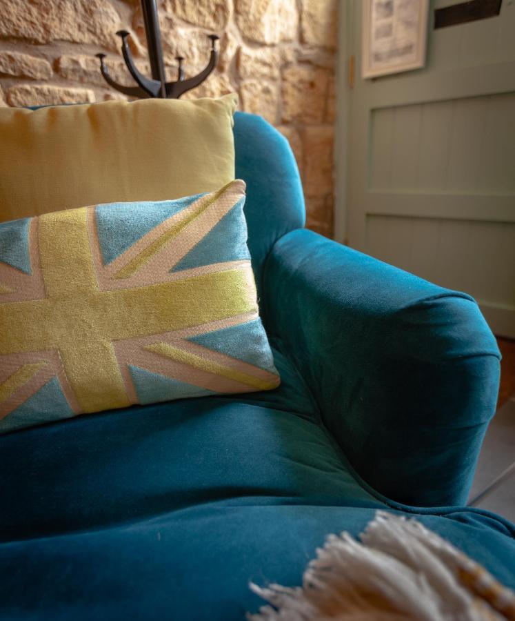 Moreton Cottage Bagian luar foto